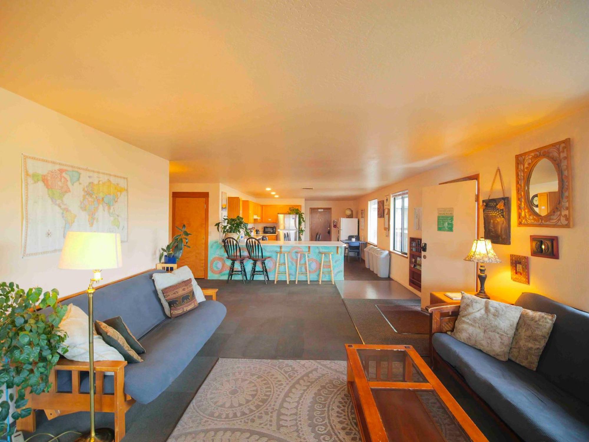 Ashland Commons Hostel Bagian luar foto