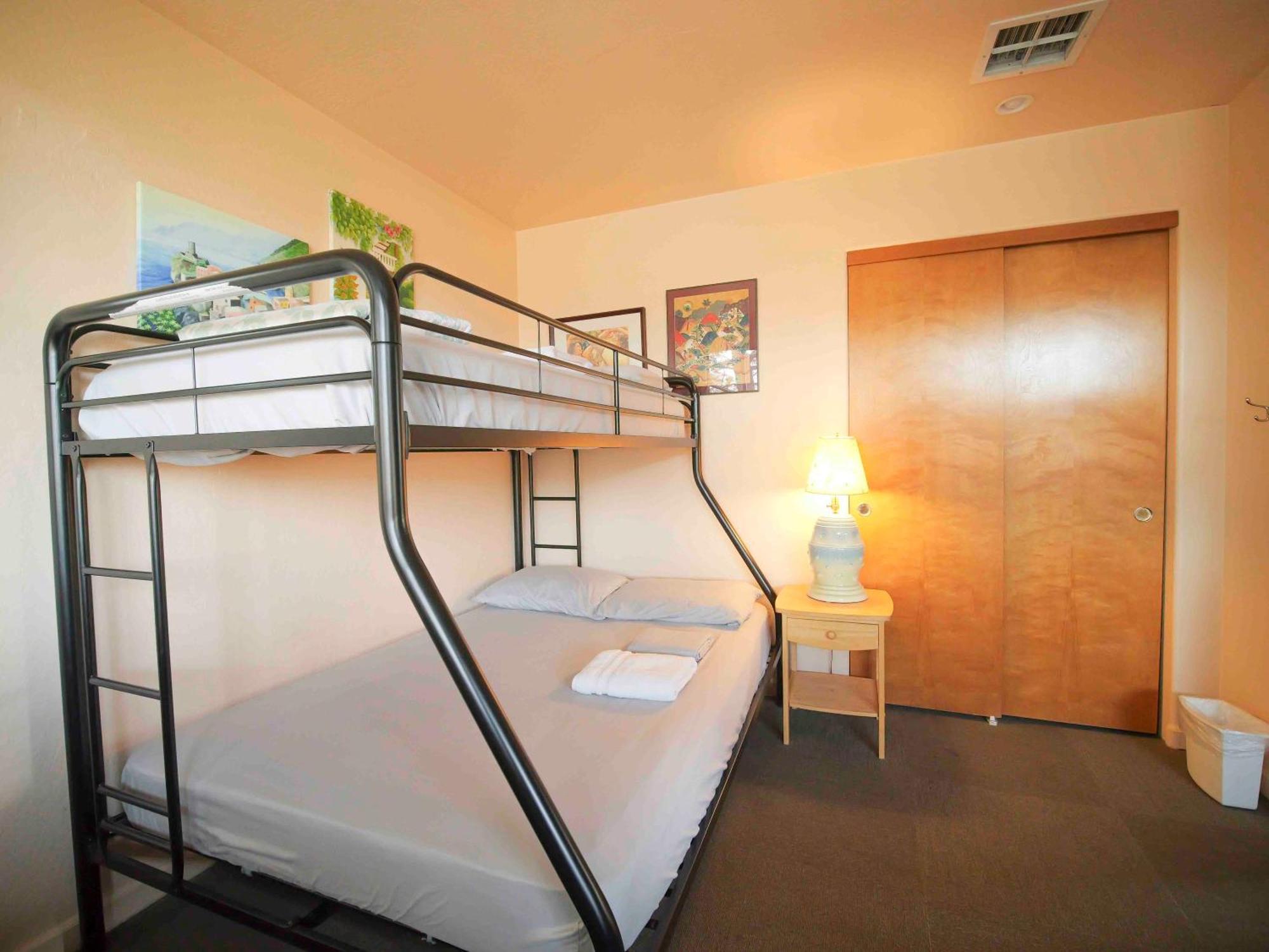 Ashland Commons Hostel Bagian luar foto
