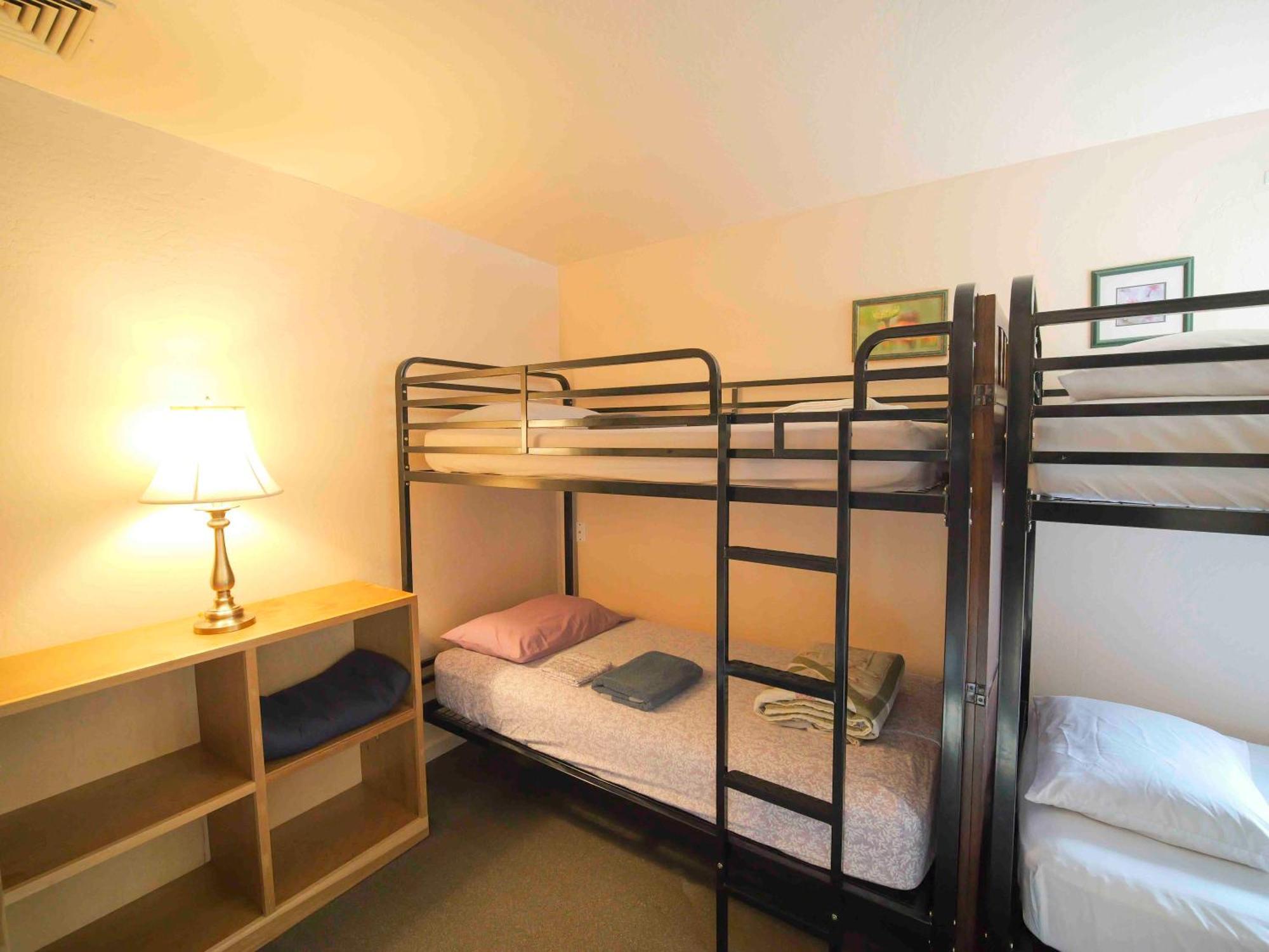 Ashland Commons Hostel Bagian luar foto