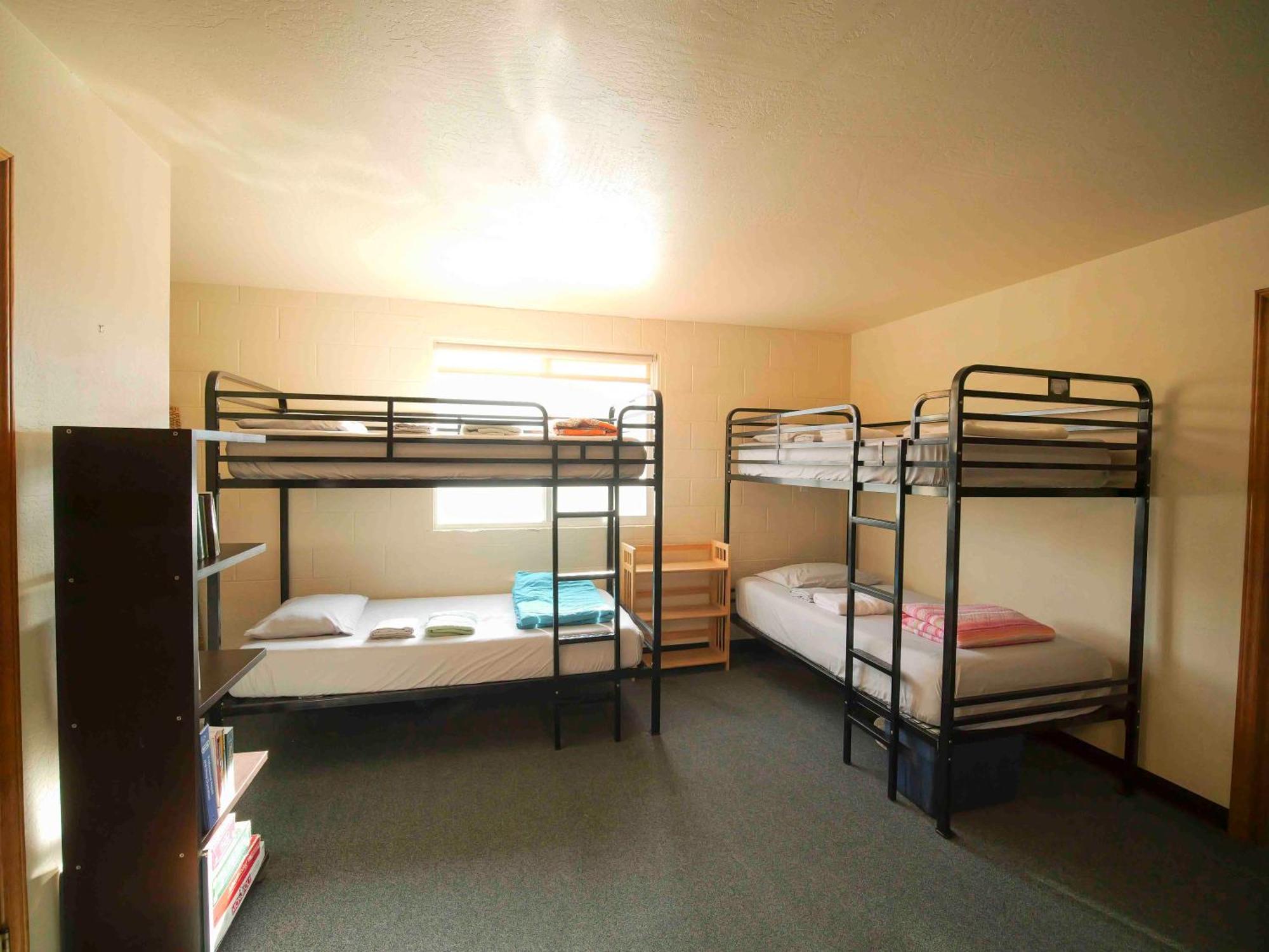 Ashland Commons Hostel Bagian luar foto