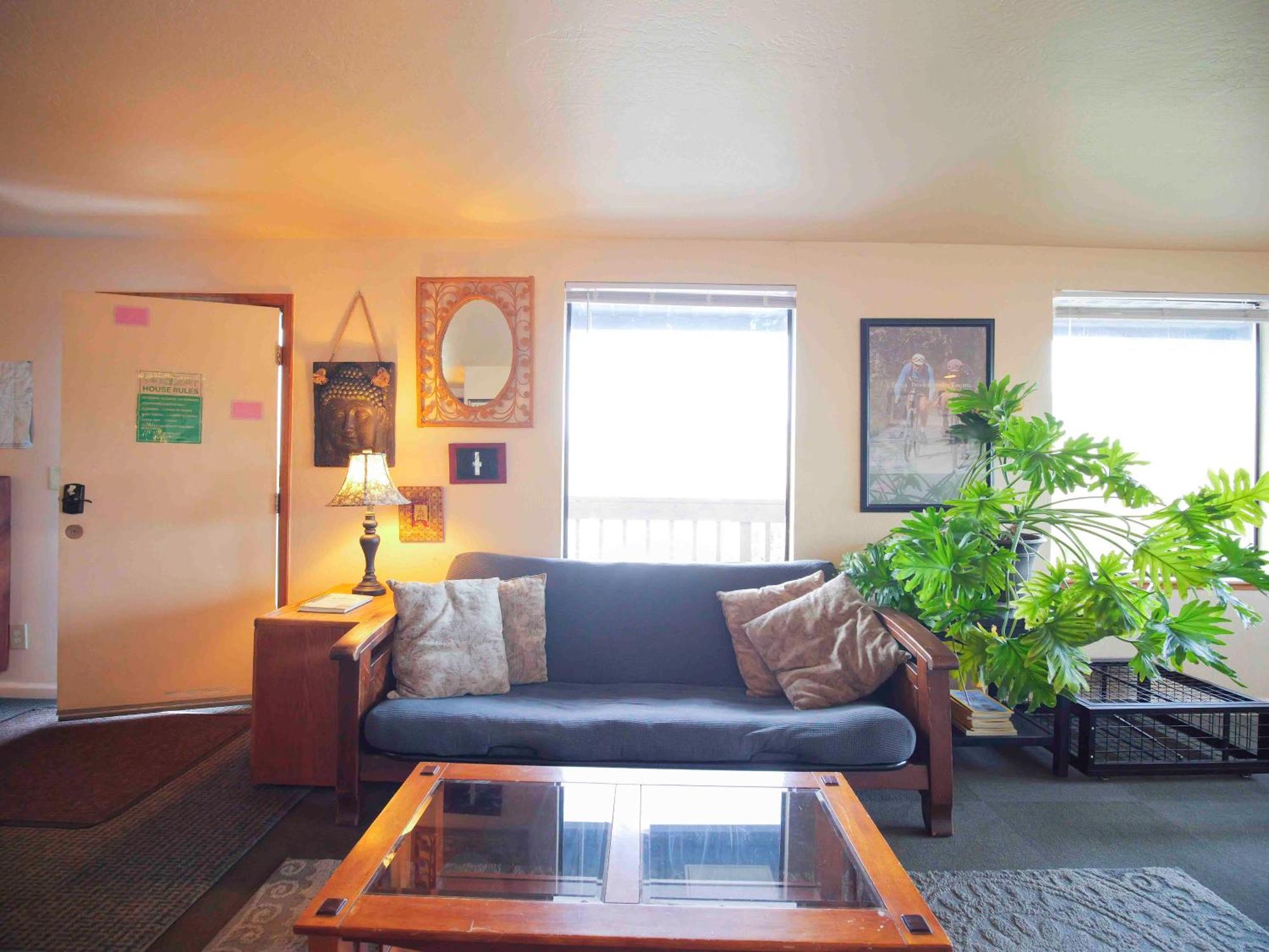Ashland Commons Hostel Bagian luar foto