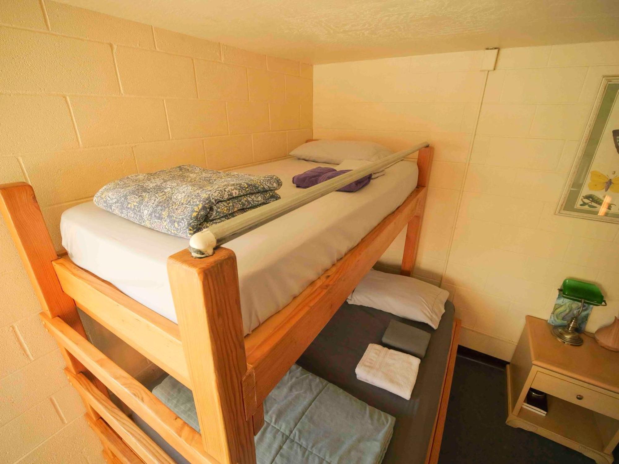 Ashland Commons Hostel Bagian luar foto